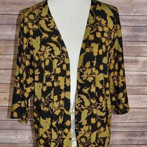 LuLaRoe M Lindsay Kimono Top